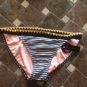 No Boundaries Swim Bottoms